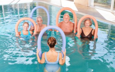 Hacer ejercicio en el agua ayuda a la recuperación de la movilidad perdida tras las secuelas de la COVID-19